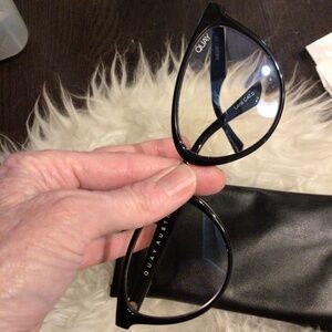 New! Quay Rumours blue light glasses